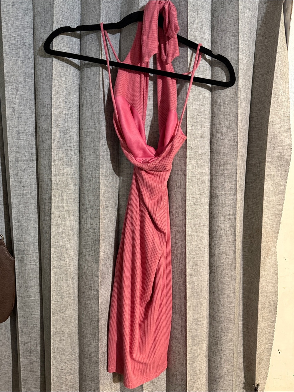 Windsor Pink Ribbed Halter Scarf Wrap